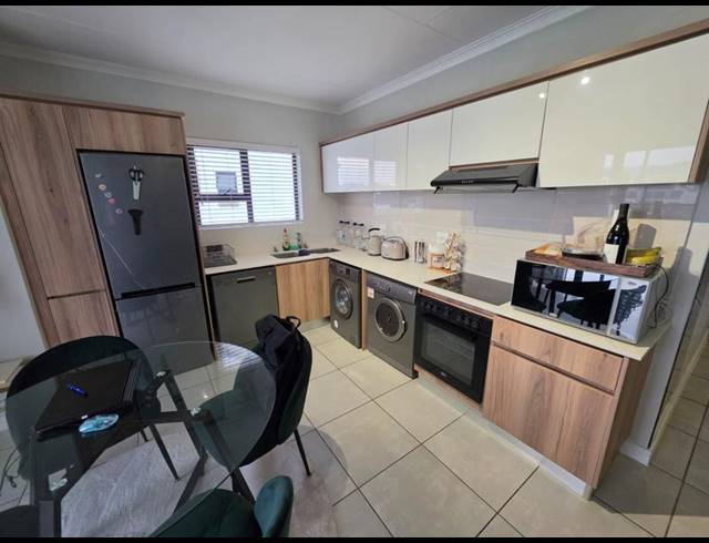 2 BEDROOM PROPERTY TO RENT IN BLYDE RIVERWALK ESTATE